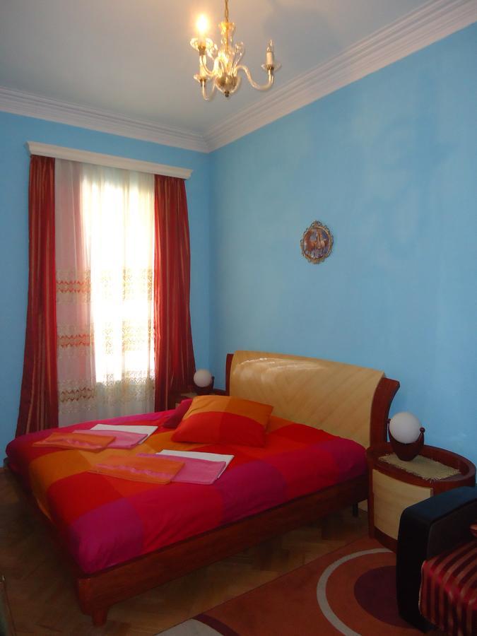 Albatros Bed and Breakfast Tbilisi Exteriör bild